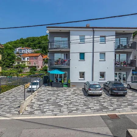 Apartment Lana 5