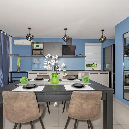 Apartman Lana 5